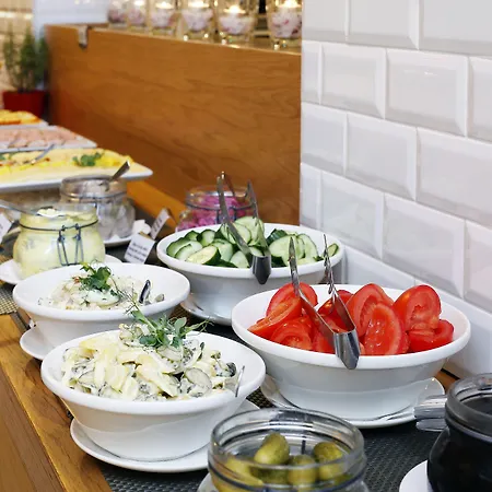 Hestia Draugi Отель Рига